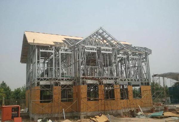 輕鋼別墅造價(jià)更低  工期更短 農(nóng)村自建房最佳首選(圖1)